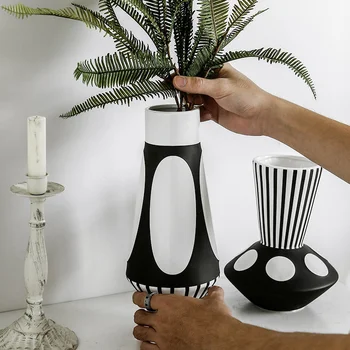 Nordic keramické umenie stola váza moderné jednoduché domáce dekorácie, doplnky, módne čierno biely prúžok suché kvetinové ozdoby